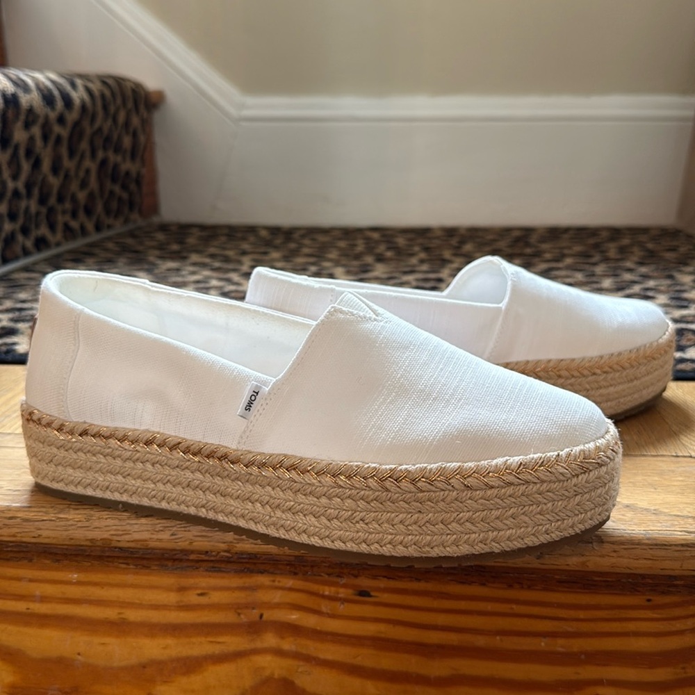 TOMS Valencia Platform Slip-On